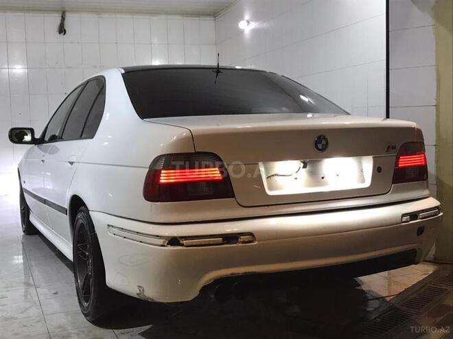 BMW 535 2001, 300,000 km - 3.5 л - Bakı