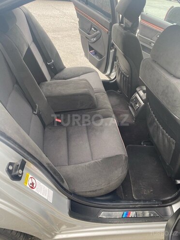 BMW 525 2003, 248,000 km - 2.5 l - Bakı