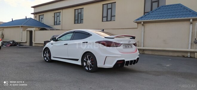 Hyundai Elantra 2011, 233,355 km - 1.8 l - Bakı