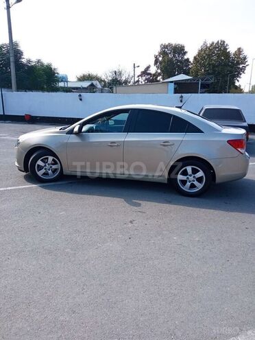 Chevrolet Cruze 2011, 276,361 km - 1.4 l - Ağdaş