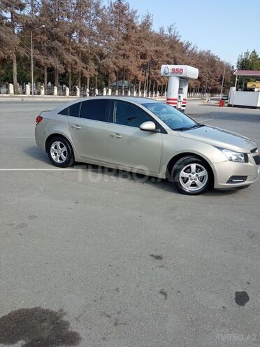 Chevrolet Cruze 2011, 276,361 km - 1.4 l - Ağdaş