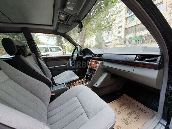 Mercedes E 220 1994, 497,000 km - 2.2 l - Bakı