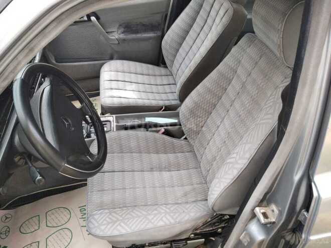 Mercedes 190 1991, 285,000 km - 2.0 л - Masallı