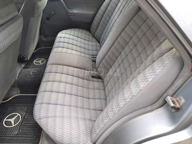 Mercedes 190 1991, 285,000 km - 2.0 л - Masallı