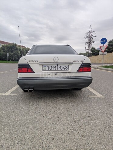 Mercedes E 220 1994, 388,000 km - 2.2 l - Bakı