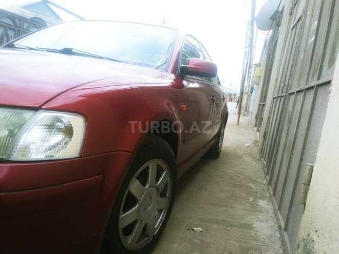 Volkswagen Passat 1998, 235,641 km - 1.8 l - Bakı