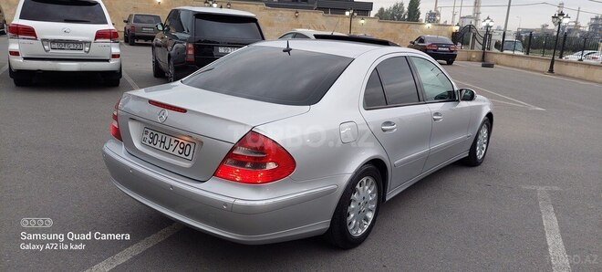 Mercedes E 240 2002, 245,232 km - 2.6 l - Bakı