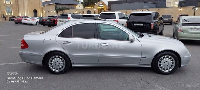 Mercedes E 240 2002, 245,232 km - 2.6 l - Bakı