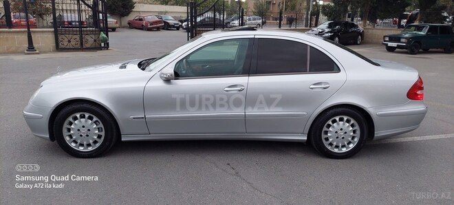 Mercedes E 240 2002, 245,232 km - 2.6 l - Bakı