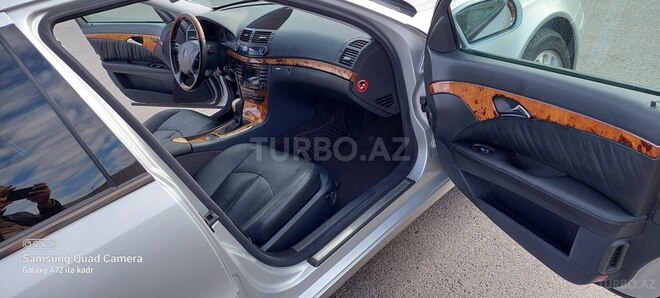 Mercedes E 240 2002, 245,232 km - 2.6 l - Bakı