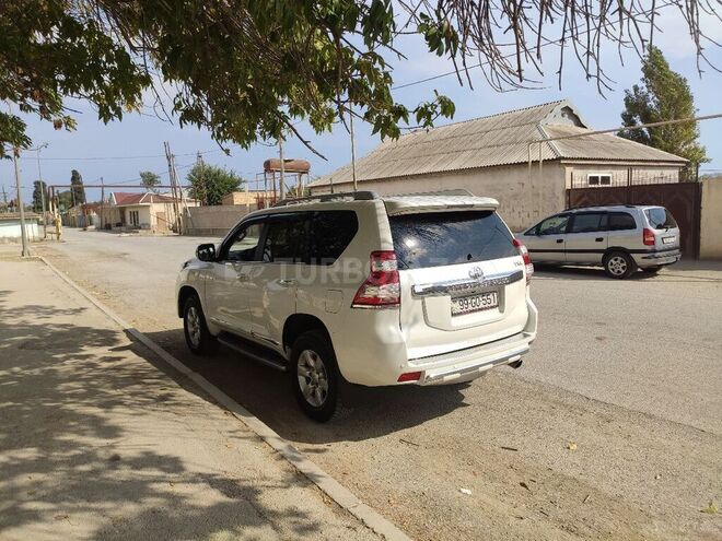Toyota Land Cruiser 2013, 130,000 km - 2.7 л - Bakı