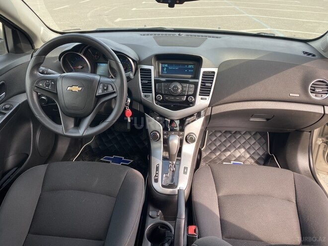 Chevrolet Cruze 2015, 175,418 km - 1.4 l - Sumqayıt