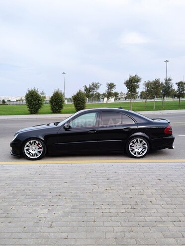 Mercedes E 220 2007, 300,000 km - 2.2 l - Bakı