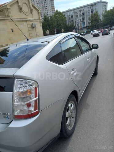 Toyota Prius 2009, 224,000 km - 1.5 л - Bakı