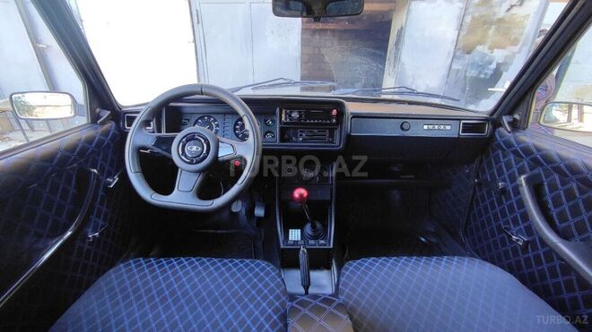 LADA (VAZ) 2107 2011, 40,000 km - 1.6 l - Salyan