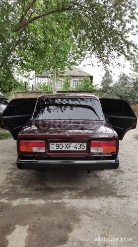 LADA (VAZ) 2107 2011, 40,000 km - 1.6 l - Salyan