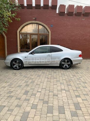 Mercedes E 230 1998, 250,000 km - 2.3 л - Gəncə