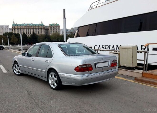 Mercedes E 270 1999, 490,000 km - 2.7 l - Bakı