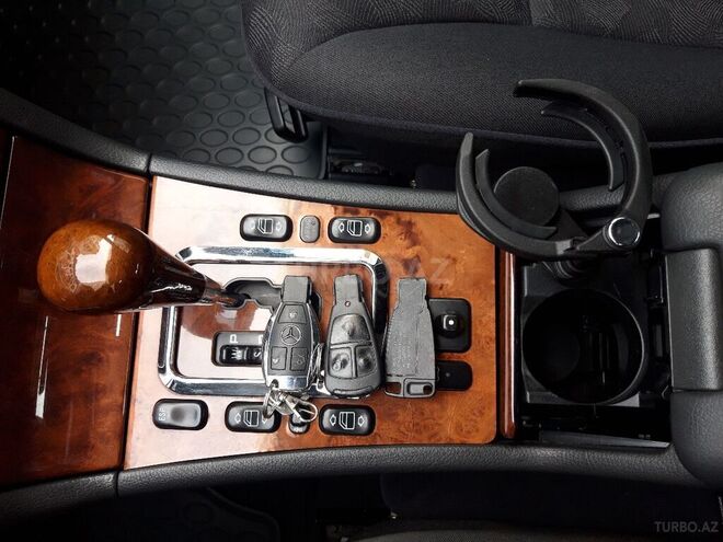 Mercedes E 270 1999, 490,000 km - 2.7 l - Bakı