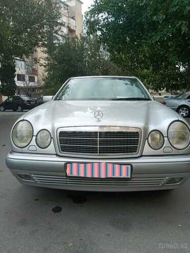 Mercedes E 240 1999, 397,000 km - 2.4 l - Bakı