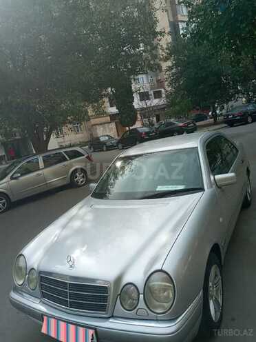 Mercedes E 240 1999, 397,000 km - 2.4 l - Bakı