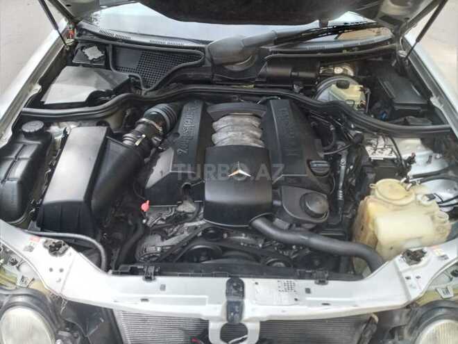 Mercedes E 240 1999, 397,000 km - 2.4 l - Bakı