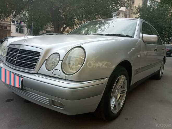Mercedes E 240 1999, 397,000 km - 2.4 l - Bakı