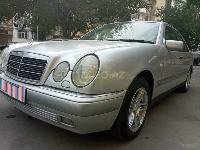 Mercedes E 240 1999, 397,000 km - 2.4 l - Bakı
