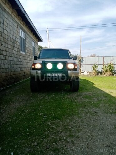 Mitsubishi Pajero 1992, 300,000 km - 2.5 л - Masallı