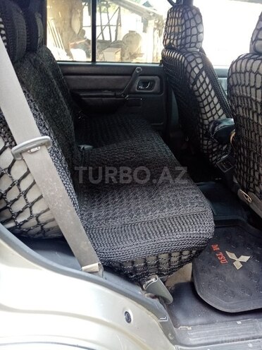 Mitsubishi Pajero 1992, 300,000 km - 2.5 л - Masallı