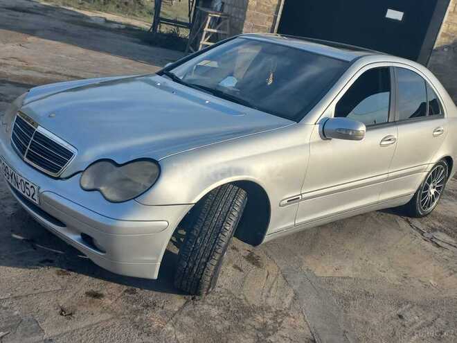 Mercedes C 200 2000, 327,193 km - 2.0 l - Bakı
