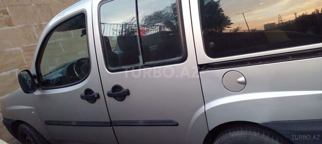 Fiat Doblo 2003, 385,000 km - 1.9 l - Bakı