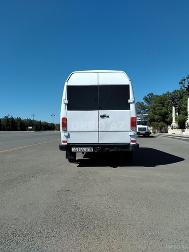 Mercedes 208 D 1992, 232,323 km - 2.3 l - Gəncə