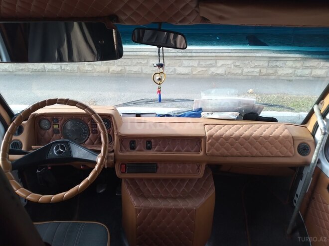 Mercedes 208 D 1992, 232,323 km - 2.3 l - Gəncə