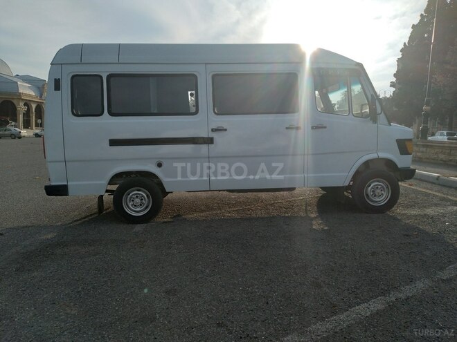Mercedes 208 D 1992, 232,323 km - 2.3 l - Gəncə