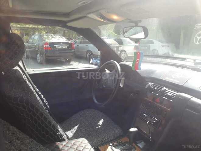 Mercedes E 230 1996, 312,000 km - 2.3 l - Sumqayıt