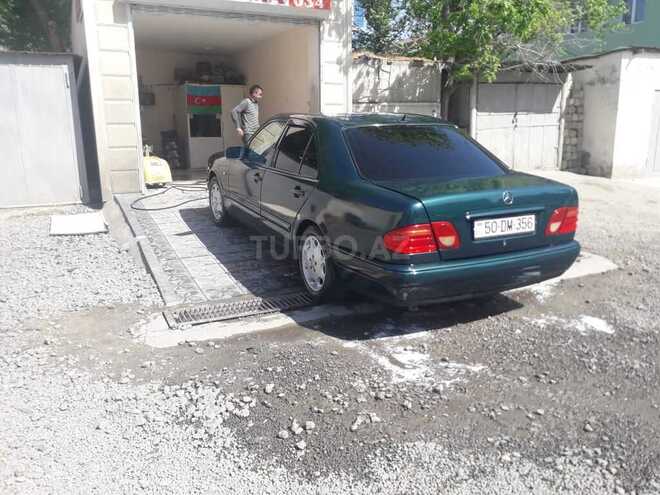 Mercedes E 230 1996, 312,000 km - 2.3 l - Sumqayıt