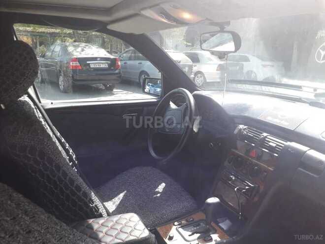 Mercedes E 230 1996, 312,000 km - 2.3 l - Sumqayıt