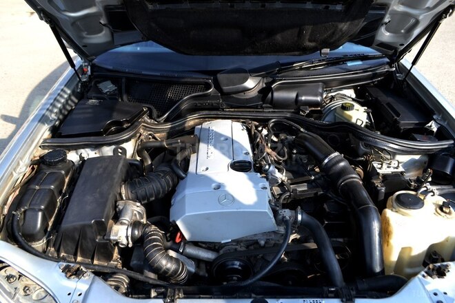 Mercedes E 200 1999, 231,000 km - 2.0 l - Saatlı