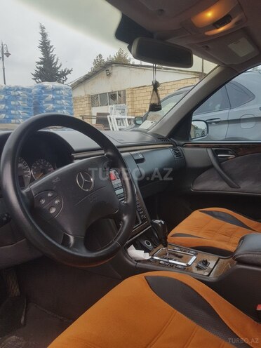 Mercedes E 240 2001, 255,900 km - 2.6 л - Cəlilabad