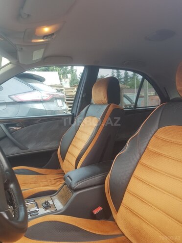 Mercedes E 240 2001, 255,900 km - 2.6 л - Cəlilabad