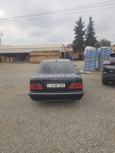 Mercedes E 240 2001, 255,900 km - 2.6 л - Cəlilabad