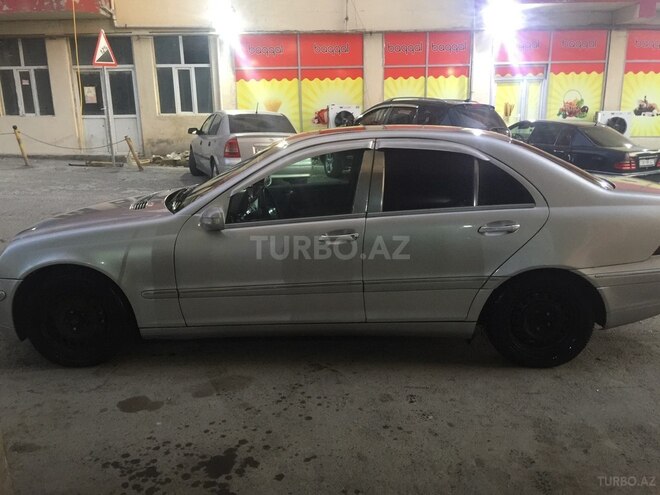 Mercedes C 220 2000, 480,000 km - 2.2 l - Bakı