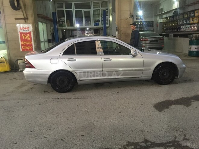 Mercedes C 220 2000, 480,000 km - 2.2 l - Bakı