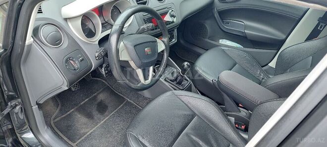 SEAT Ibiza 2011, 180,200 km - 1.2 l - Bakı