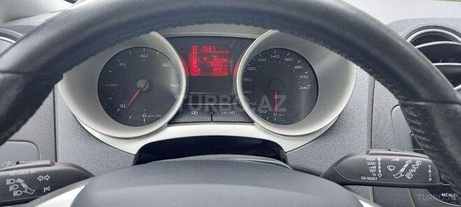 SEAT Ibiza 2011, 180,200 km - 1.2 l - Bakı