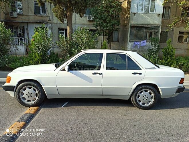 Mercedes 190 1992, 29,000 km - 2.0 л - Bakı