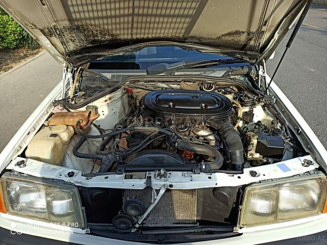 Mercedes 190 1992, 29,000 km - 2.0 л - Bakı