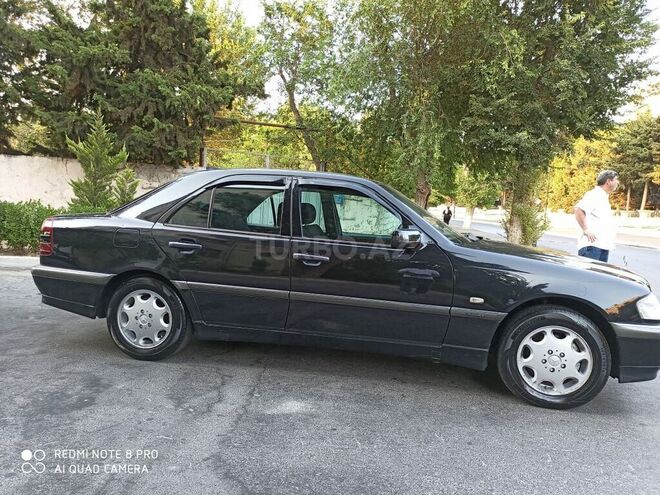 Mercedes C 180 2000, 285,000 km - 1.8 l - Bakı