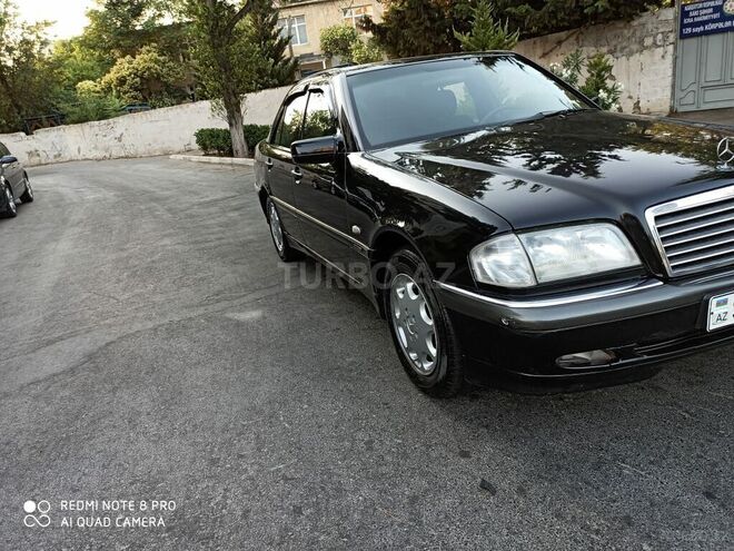 Mercedes C 180 2000, 285,000 km - 1.8 l - Bakı